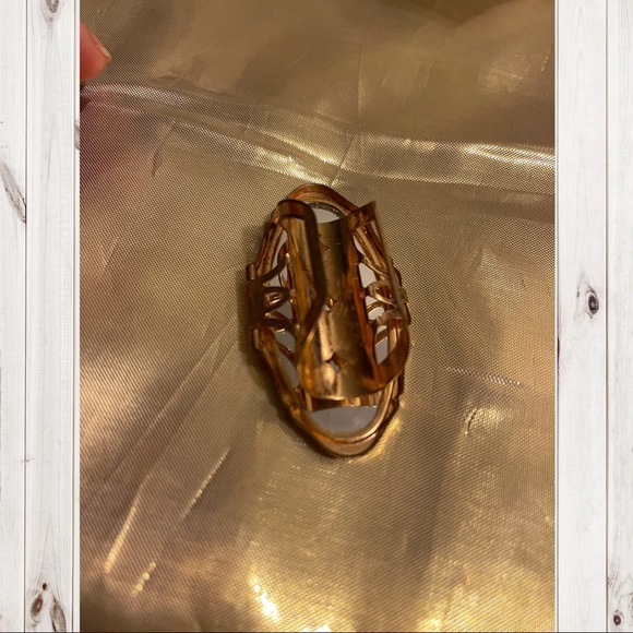 VINTAGE RING GOLD TONE / LIPSTICK HOLDER - Picture 3 of 8